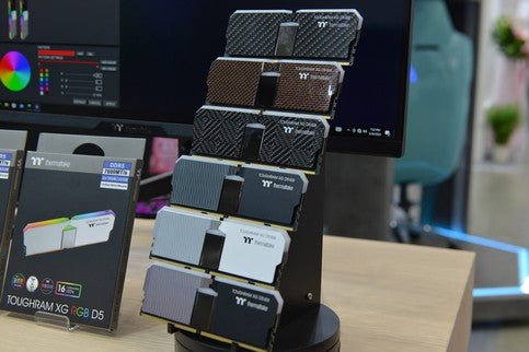 曜越推出全新鋼影TOUGHRAM XG RGB D5系列記憶體 頻率再升級 散熱新設計