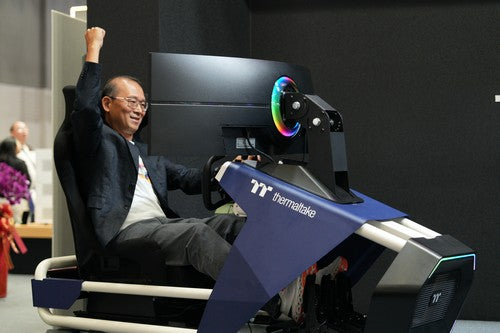 超越感官：曜越COMPUTEX 2025亮相全新GR系列模擬器  極致沉浸：啟動賽車模擬新世代
