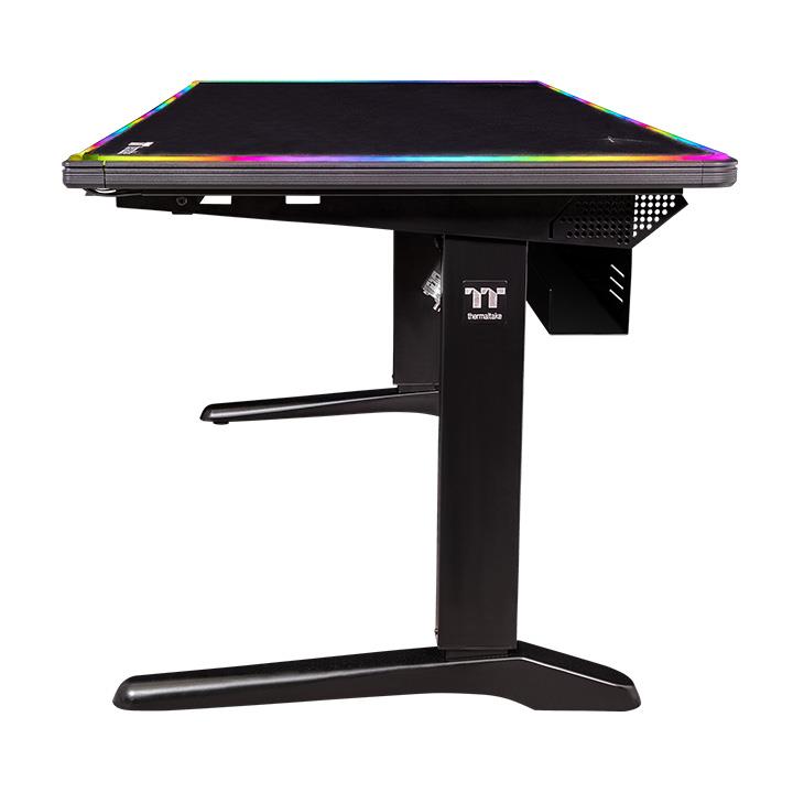 Level 20 BattleStation RGB 電競桌