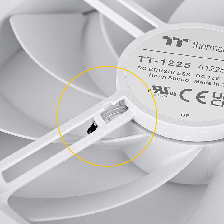 TS120 EX RGB系統散熱風扇 (三顆包) - 白色