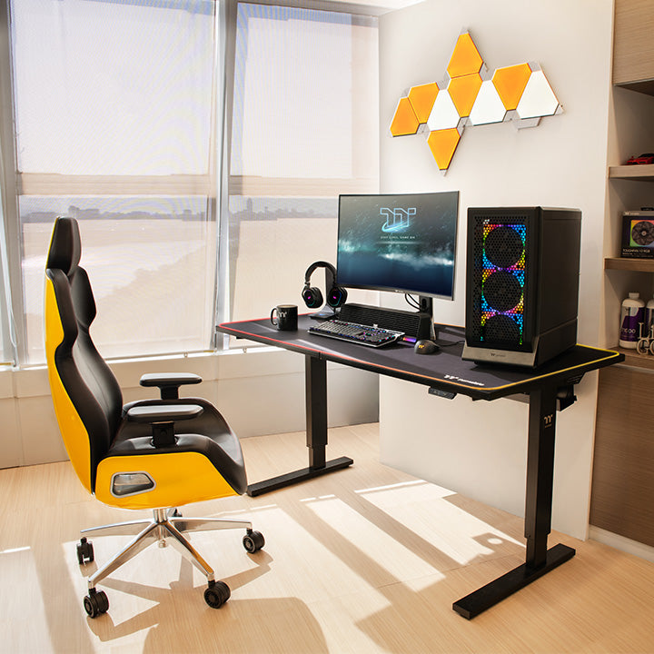鋼影 TOUGHDESK 350 智能電競桌